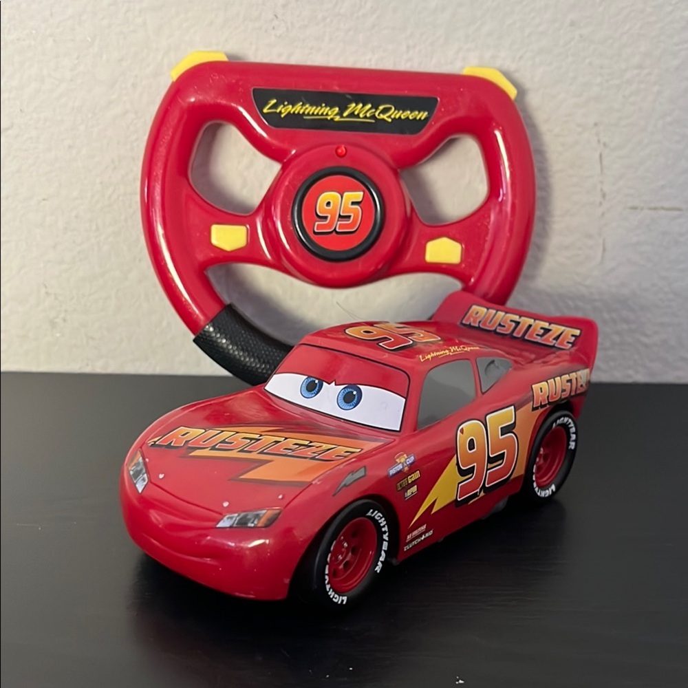 Cars Lightning McQueen Remote Car